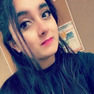 Meet your Posher, Priya